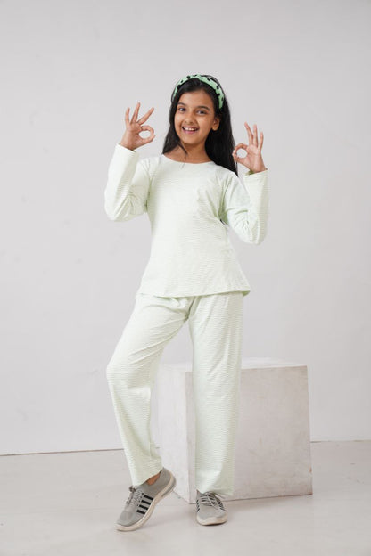 GIRLS NIGHT SUIT